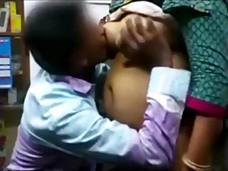 Indian aunty fucked fro shop